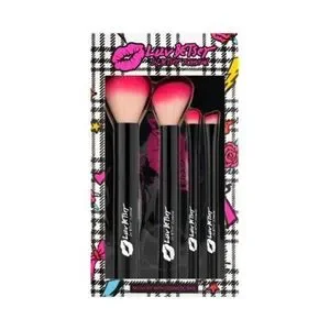 Luv Betsey Brush Set w bag